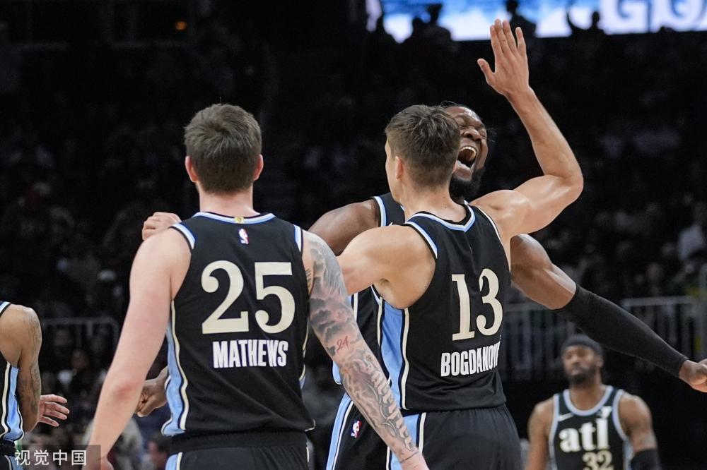 特别是在黎 特别是在黎