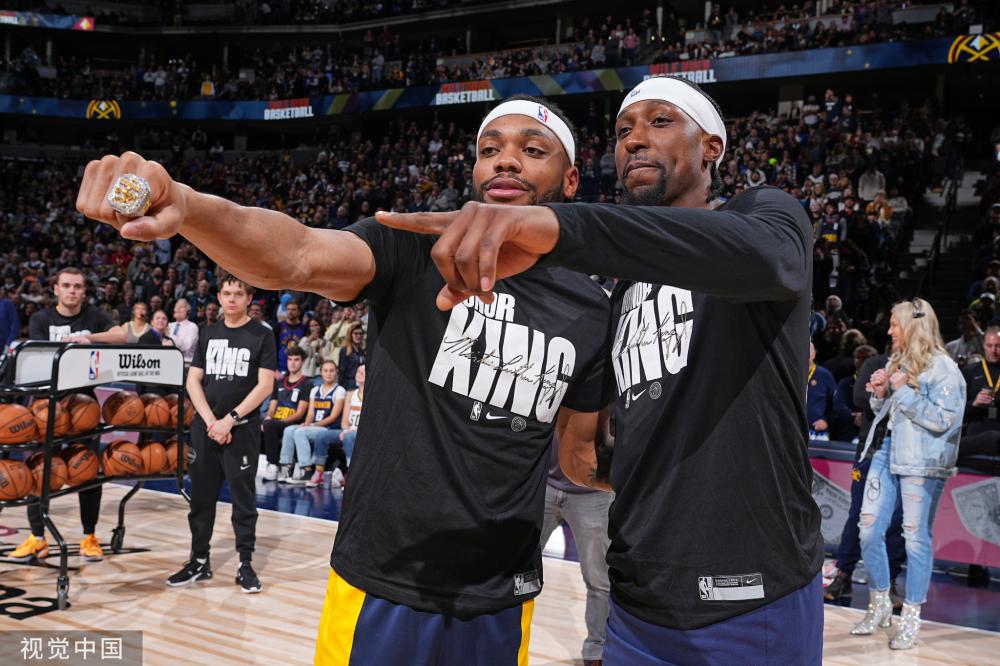 与明星球员 与明星球员