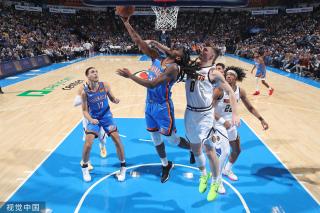 莱昂纳德和 莱昂纳德和