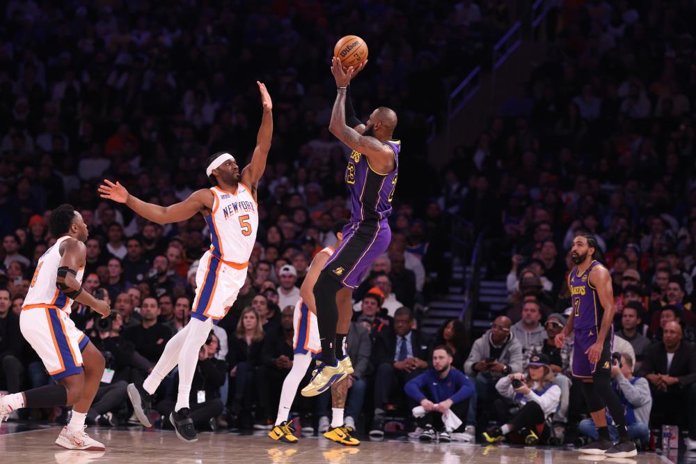 还是在背后 还是在背后